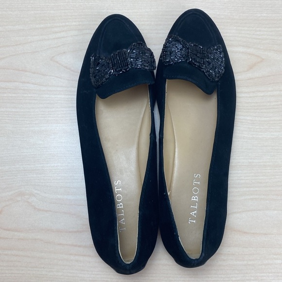 Talbots Black Suede Flats with Beaded Bow Size 6 - Picture 2 of 8